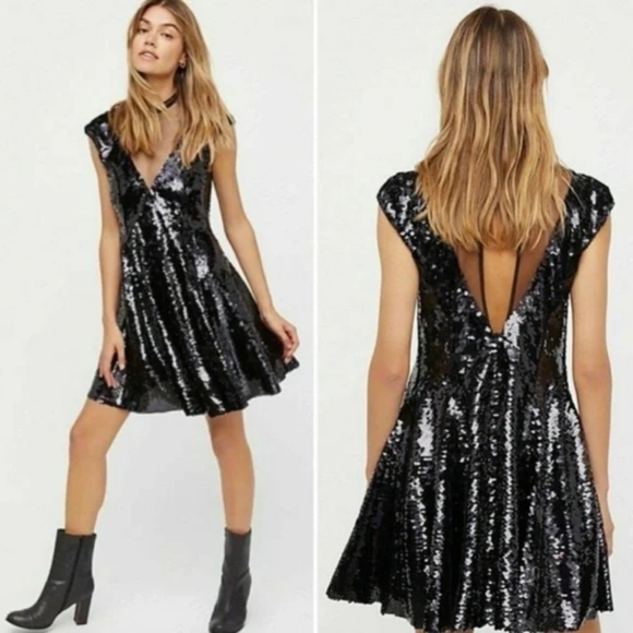 💘 Free People Dance Til Dawn Black Sequined Mini Dress NWOT (roomy fit) ✨ - Picture 1 of 9